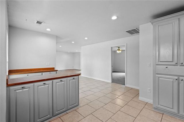 1409 N Arkansas Street, Rogers, AR 72756