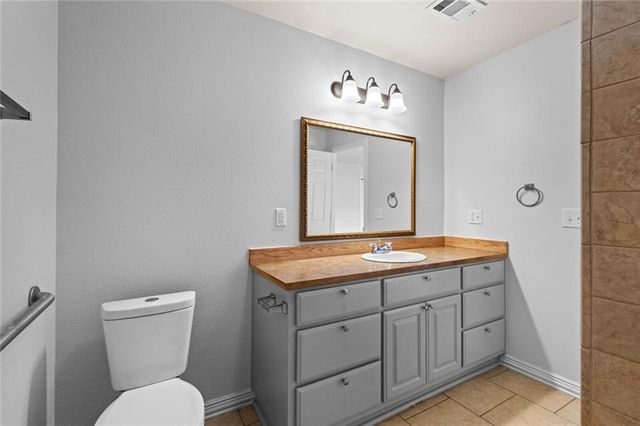 1409 N Arkansas Street, Rogers, AR 72756