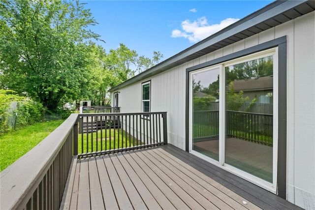 1409 N Arkansas Street, Rogers, AR 72756