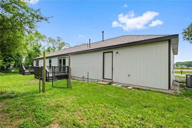 1409 N Arkansas Street, Rogers, AR 72756