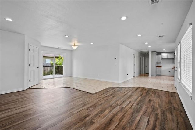 1409 N Arkansas Street, Rogers, AR 72756