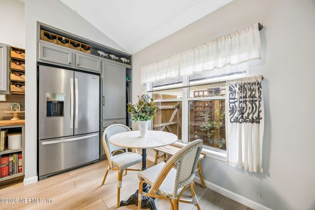 9237 FALLSMILL Drive, Jacksonville, FL 32244