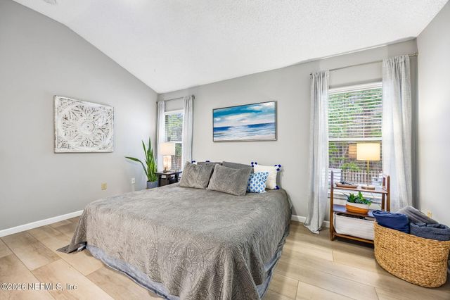 9237 FALLSMILL Drive, Jacksonville, FL 32244