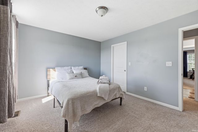 5391 W Stonewood Drive, Bloomington, IN 47403