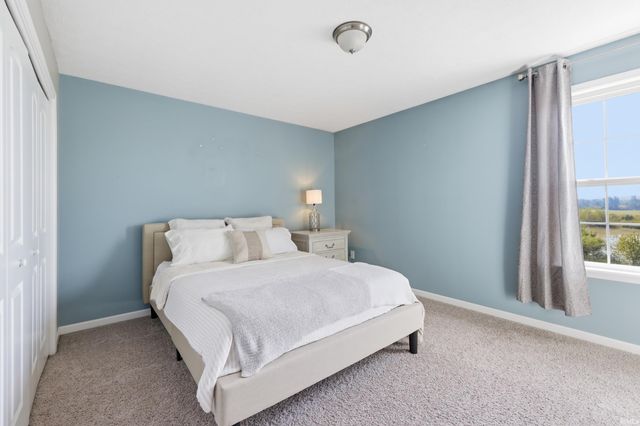 5391 W Stonewood Drive, Bloomington, IN 47403