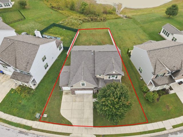 5391 W Stonewood Drive, Bloomington, IN 47403