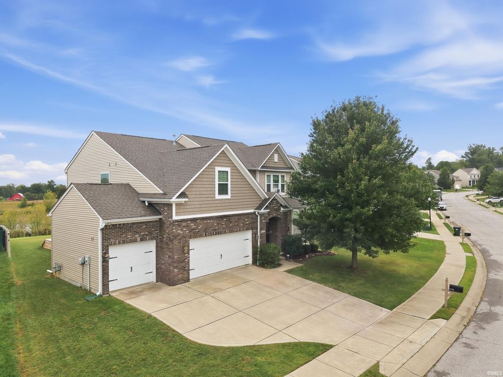 5391 W Stonewood Drive, Bloomington, IN 47403