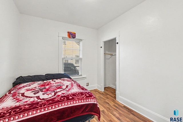 207 S Lincoln Ave Avenue, Sioux Falls, SD 57104