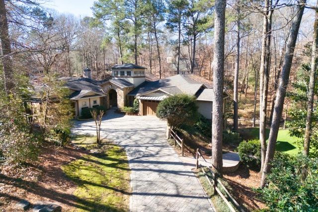 4421 Paradise Circle, Vinings, GA 30339