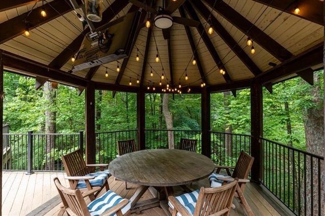 4421 Paradise Circle, Vinings, GA 30339