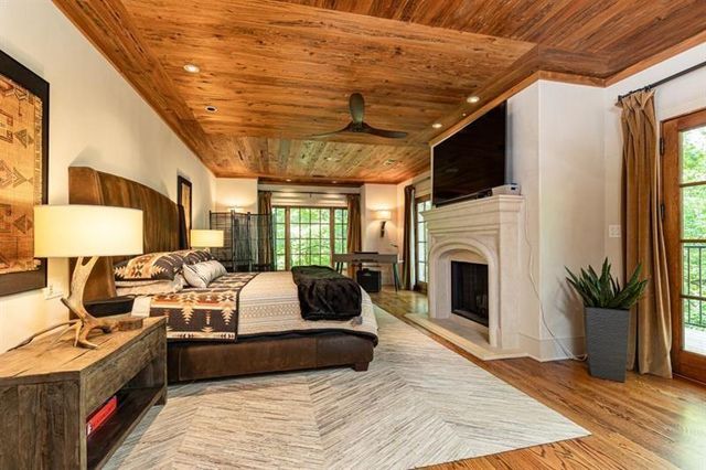 4421 Paradise Circle, Vinings, GA 30339