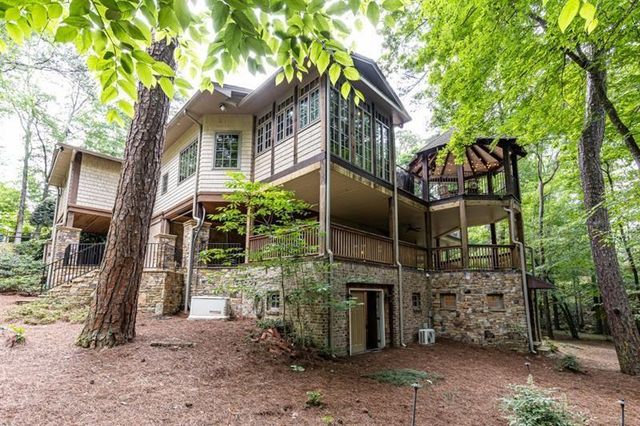 4421 Paradise Circle, Vinings, GA 30339