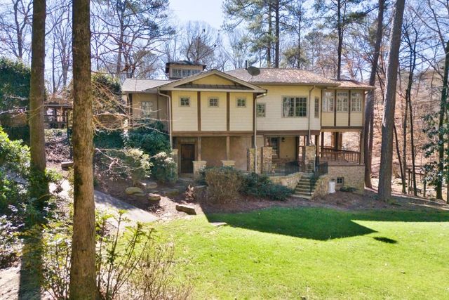 4421 Paradise Circle, Vinings, GA 30339