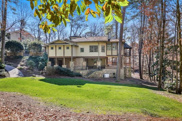 4421 Paradise Circle, Vinings, GA 30339