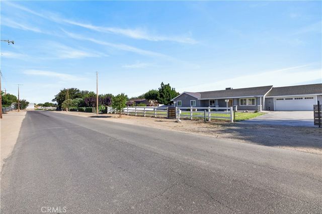 10031 E Avenue R10, Littlerock, CA 93543