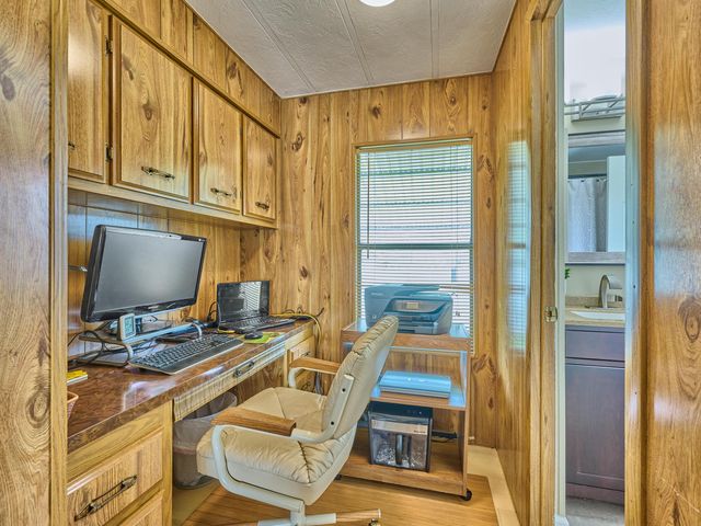 7626 SE Independence Avenue, Hobe Sound, FL 33455