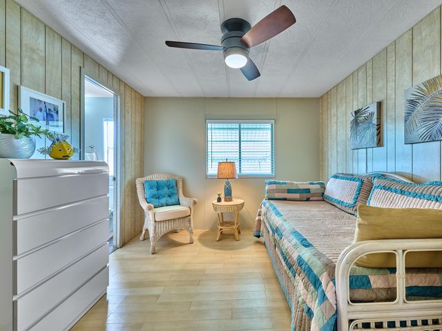 7626 SE Independence Avenue, Hobe Sound, FL 33455