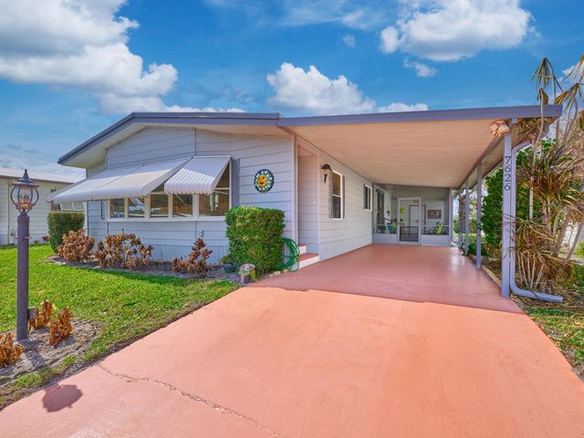7626 SE Independence Avenue, Hobe Sound, FL 33455