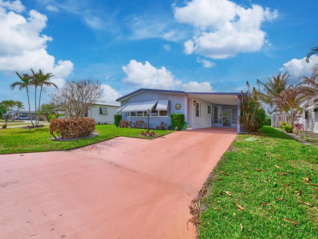 7626 SE Independence Avenue, Hobe Sound, FL 33455