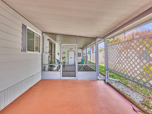 7626 SE Independence Avenue, Hobe Sound, FL 33455