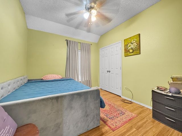 220 Boulder Creek Drive, Desoto, TX 75115