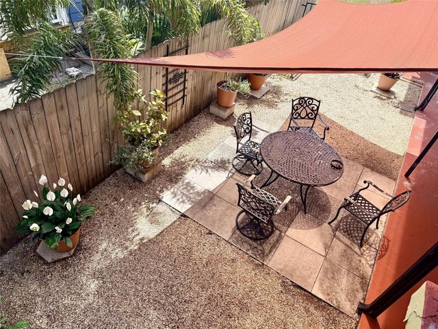 1135 HIGHLAND STREET N 7, St Petersburg, FL 33701