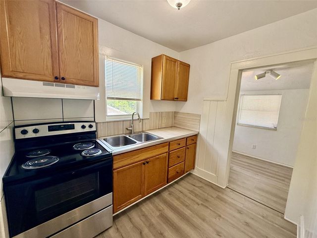 1135 HIGHLAND STREET N 7, St Petersburg, FL 33701