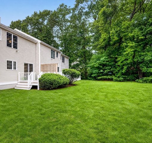 85 Steeple Chase Cir 3, Attleboro, MA 02703