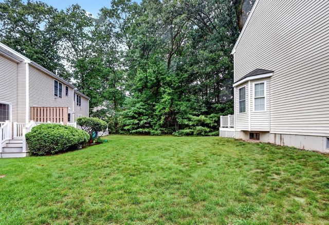 85 Steeple Chase Cir 3, Attleboro, MA 02703
