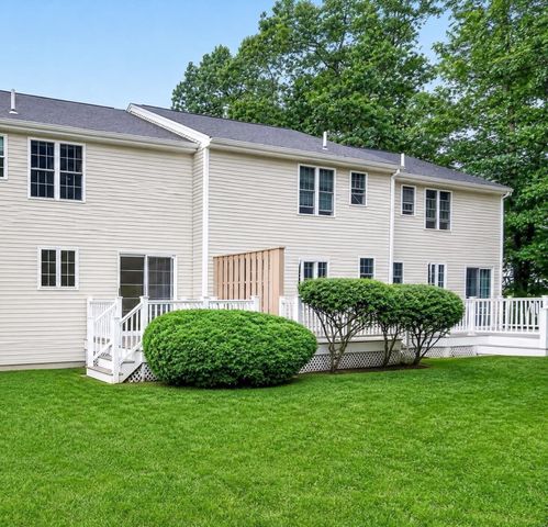 85 Steeple Chase Cir 3, Attleboro, MA 02703