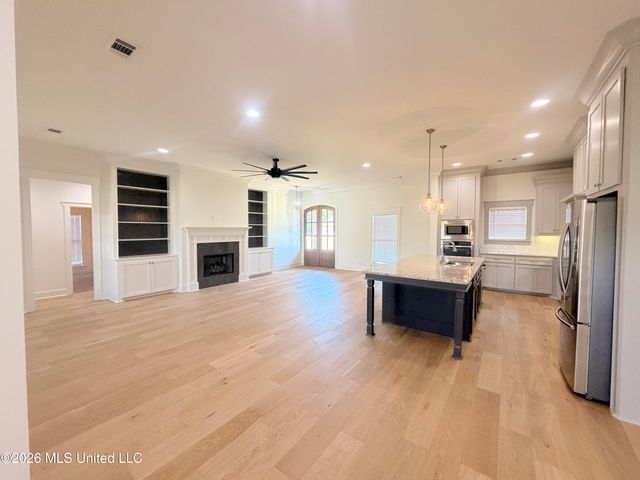 337 Bullock Circle, Richland, MS 39218