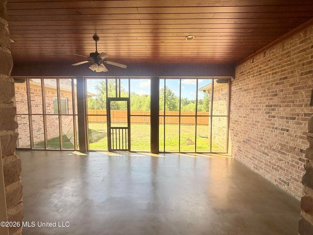 337 Bullock Circle, Richland, MS 39218