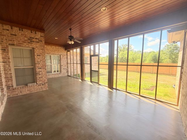 337 Bullock Circle, Richland, MS 39218