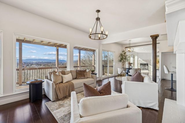 2904 Birds Mill Road, Chattanooga, TN 37404