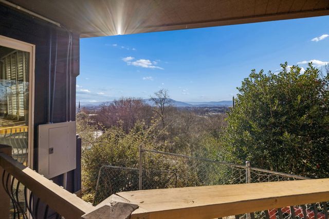 2904 Birds Mill Road, Chattanooga, TN 37404