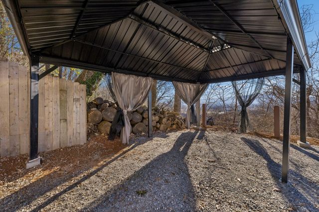 2904 Birds Mill Road, Chattanooga, TN 37404