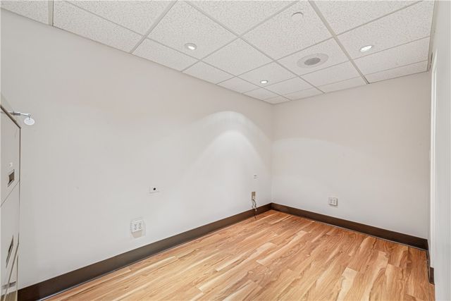 750 Washington Rd, Mt Lebanon, PA 15228