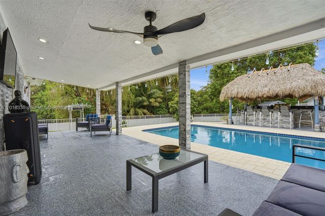 2918 Cleveland St, Hollywood, FL 33020