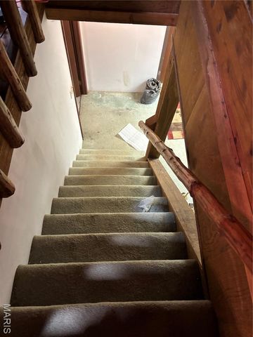 9740 Ridgecrest Drive, Hillsboro, MO 63050