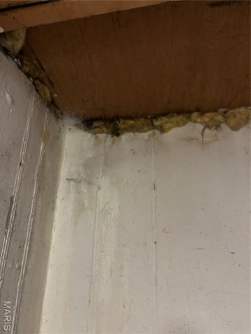 9740 Ridgecrest Drive, Hillsboro, MO 63050