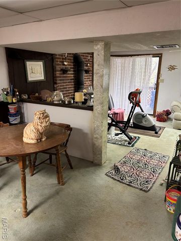 9740 Ridgecrest Drive, Hillsboro, MO 63050