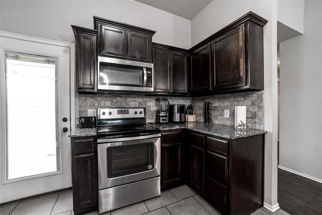 19825 Brunswick Court, Edmond, OK 73012