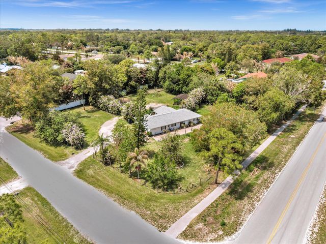 5209 Coconut Boulevard, The Acreage, FL 33411