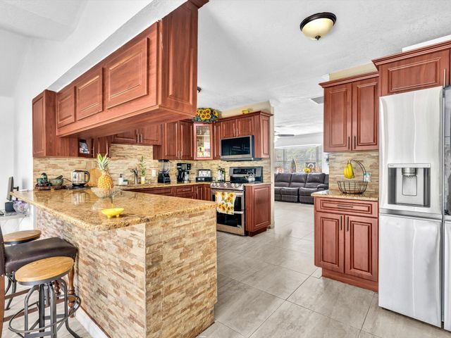 5209 Coconut Boulevard, The Acreage, FL 33411