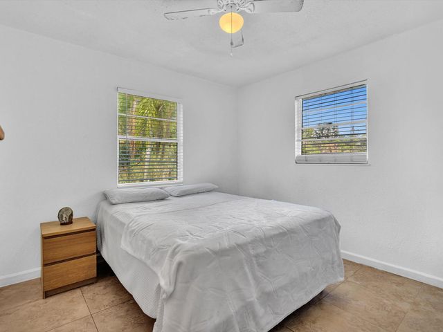 5209 Coconut Boulevard, The Acreage, FL 33411