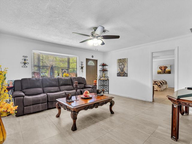 5209 Coconut Boulevard, The Acreage, FL 33411