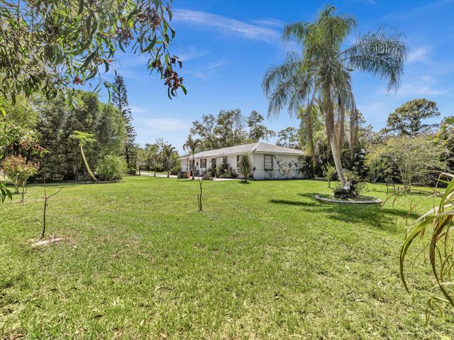 5209 Coconut Boulevard, The Acreage, FL 33411