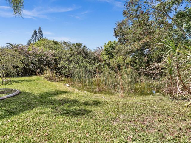 5209 Coconut Boulevard, The Acreage, FL 33411