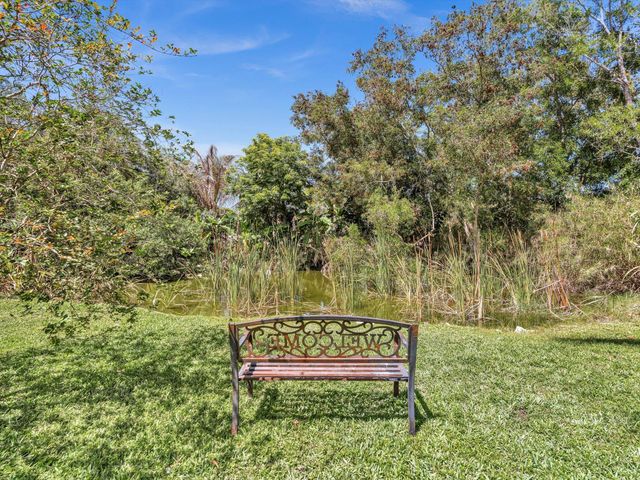 5209 Coconut Boulevard, The Acreage, FL 33411
