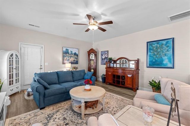 143 Windmill Way, Carrollton, GA 30117